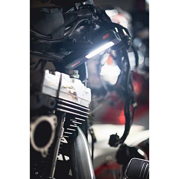 Mareld Giga 800 RE – akumulatorowa lampa ręczna LED 800 lm z magnesem